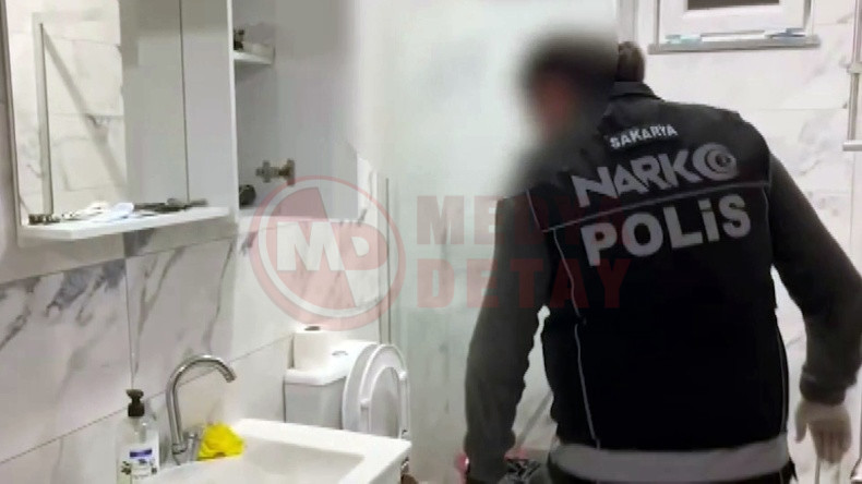 Sakarya Film Sahnelerini Aratmayan Uyusturucu Operasyonu (3)