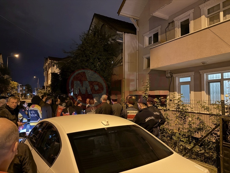 Sakaryali Sehidin Baba Ocagina Turk Bayragi Asildi (1)