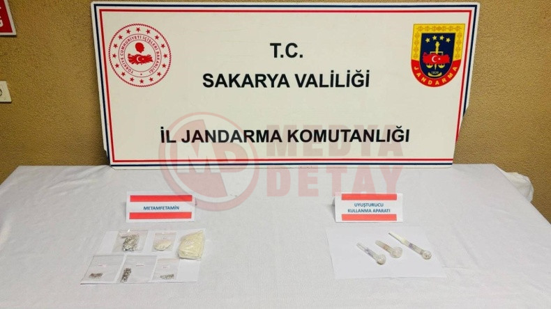 Satisa Hazir Uyusturuculari Jandarma Yakaladi (5)