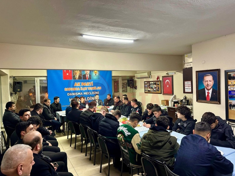 Ak Parti Sapanca Genclik (2)
