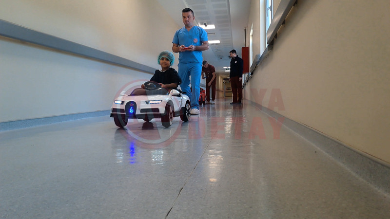 Akulu Arabayla Ameliyata Gidiyorlar7