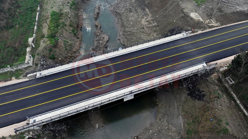 Akyazida O Kopru Yenilendi (2)