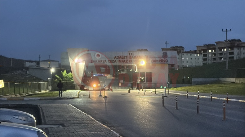 Ceza Evlerinden Tahliyeler Basladi (1)