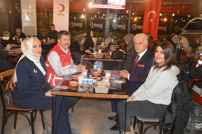 Engellilere Moral Yemegi4