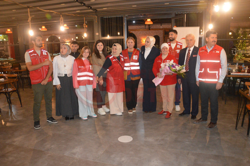 Engellilere Moral Yemegi6