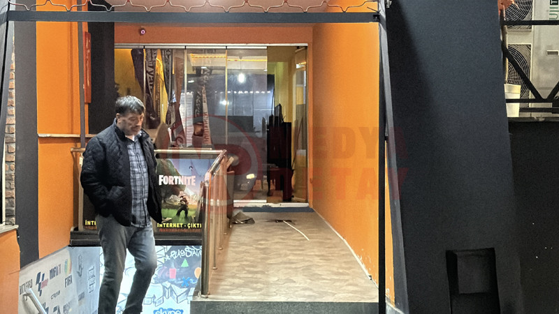 Esnaflar Arasinda Silahli Kavga5