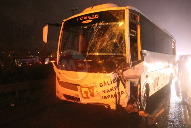 Sakarya Feci Kaza 12 Yarali (2)