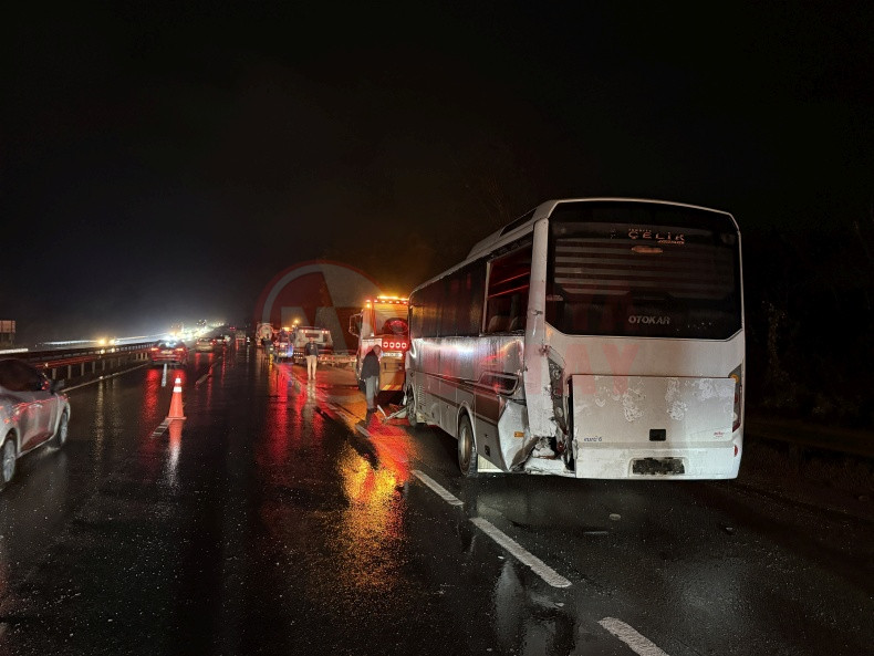 Sakarya Feci Kaza 12 Yarali (4)