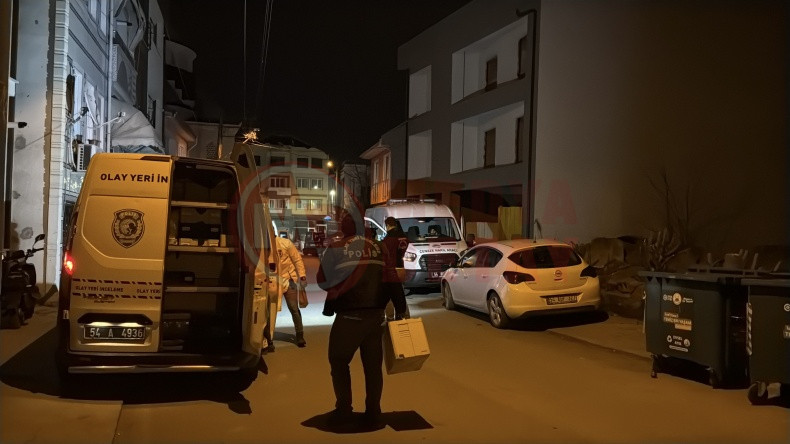 Sakarya Insaat Erkek Cesedi Bulundu (2)