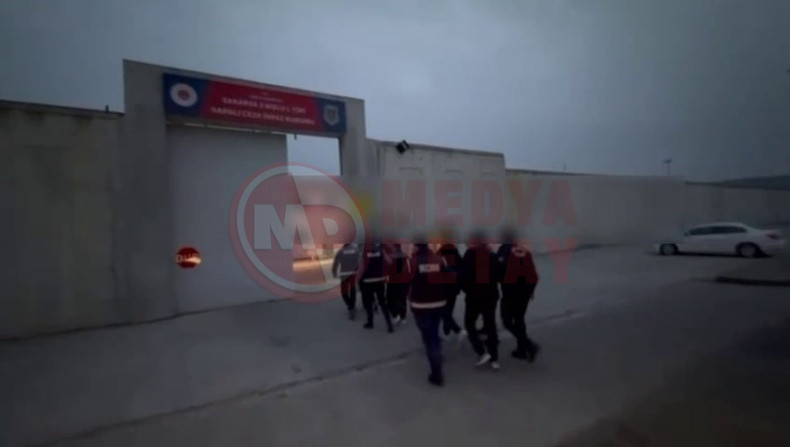 Silahli Catismaya Polis Engeli (1)