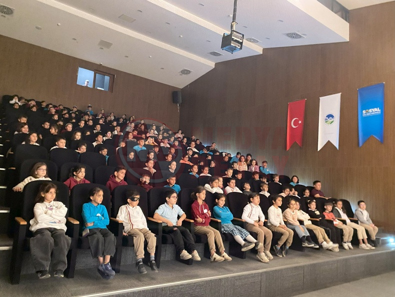 Akca Cocuk Tiyatrosu (3)