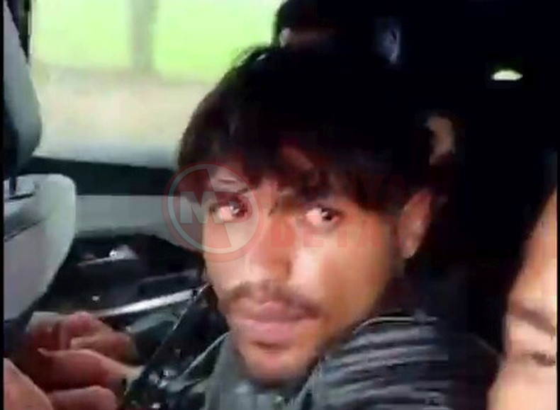 Aracin Heryerinden Duzensiz Gocmen Cikti (1)