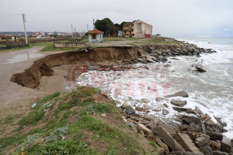 Deniz Sahili Yuttu (3)