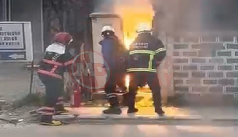 Ekiplerin Mudahale Ettigi Trafo Patladi (4)