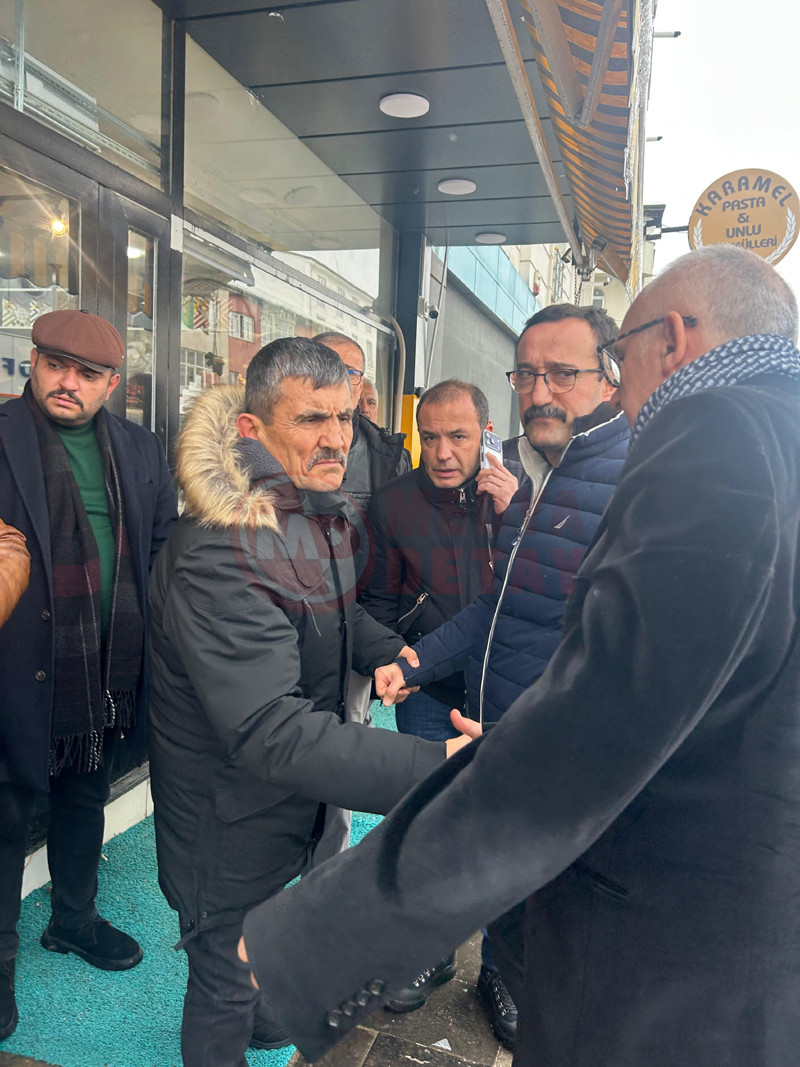 Erdem Karakoc Annesi3