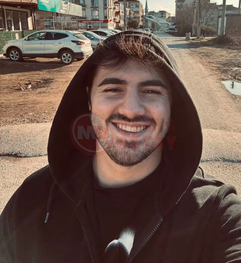 Kazada Agir Yaralanan Surucu Hayatini Kaybetti (4)