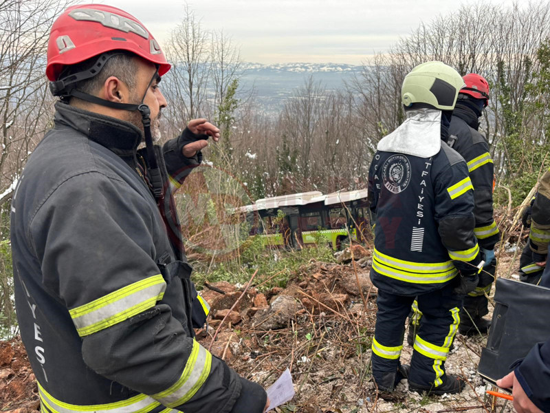 Otobuus Sarampole Yuvarlandi3