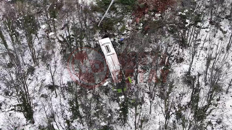 Otobuus Sarampole Yuvarlandi5