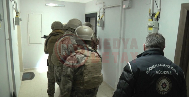 3 Ilde Duzensiz Gocmen Operasyonu (3)