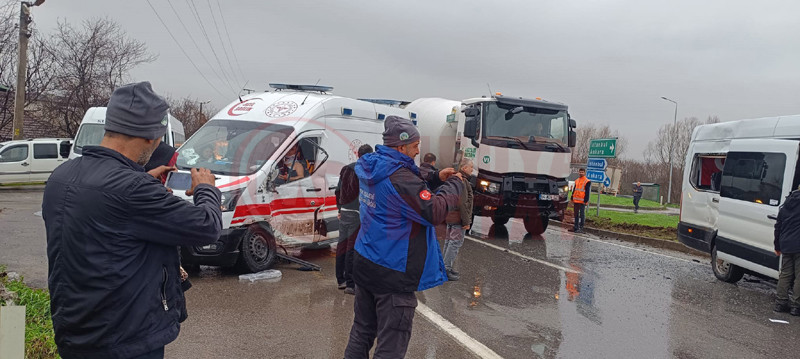 Ambulansla Isci Servisi Carpisti3