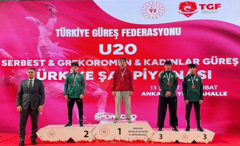 Buyuksehirli Gurescilerden Madalya Yagmuru (2)