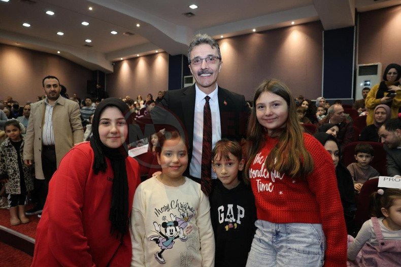 Erenler Belediyesi Tiyatro (2)