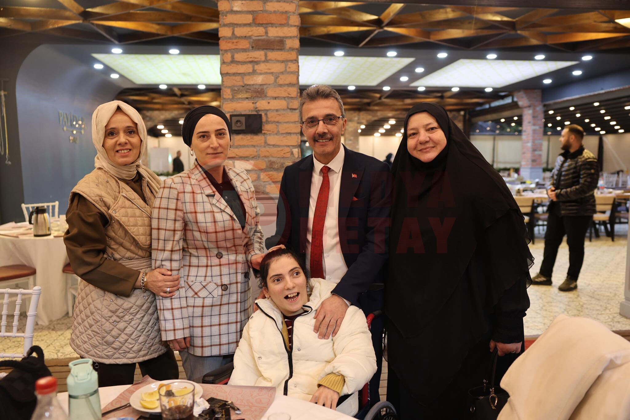 Erenler’de Ramazan Gönül Köprüleri̇ Güçleni̇yor (2)