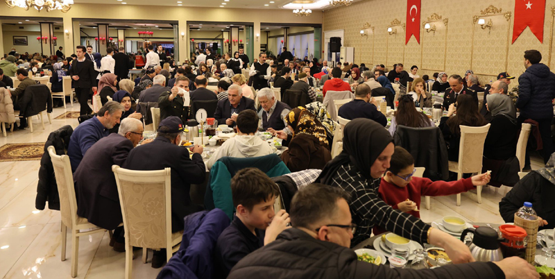 Sehit Gazilerle Iftar3Jpg