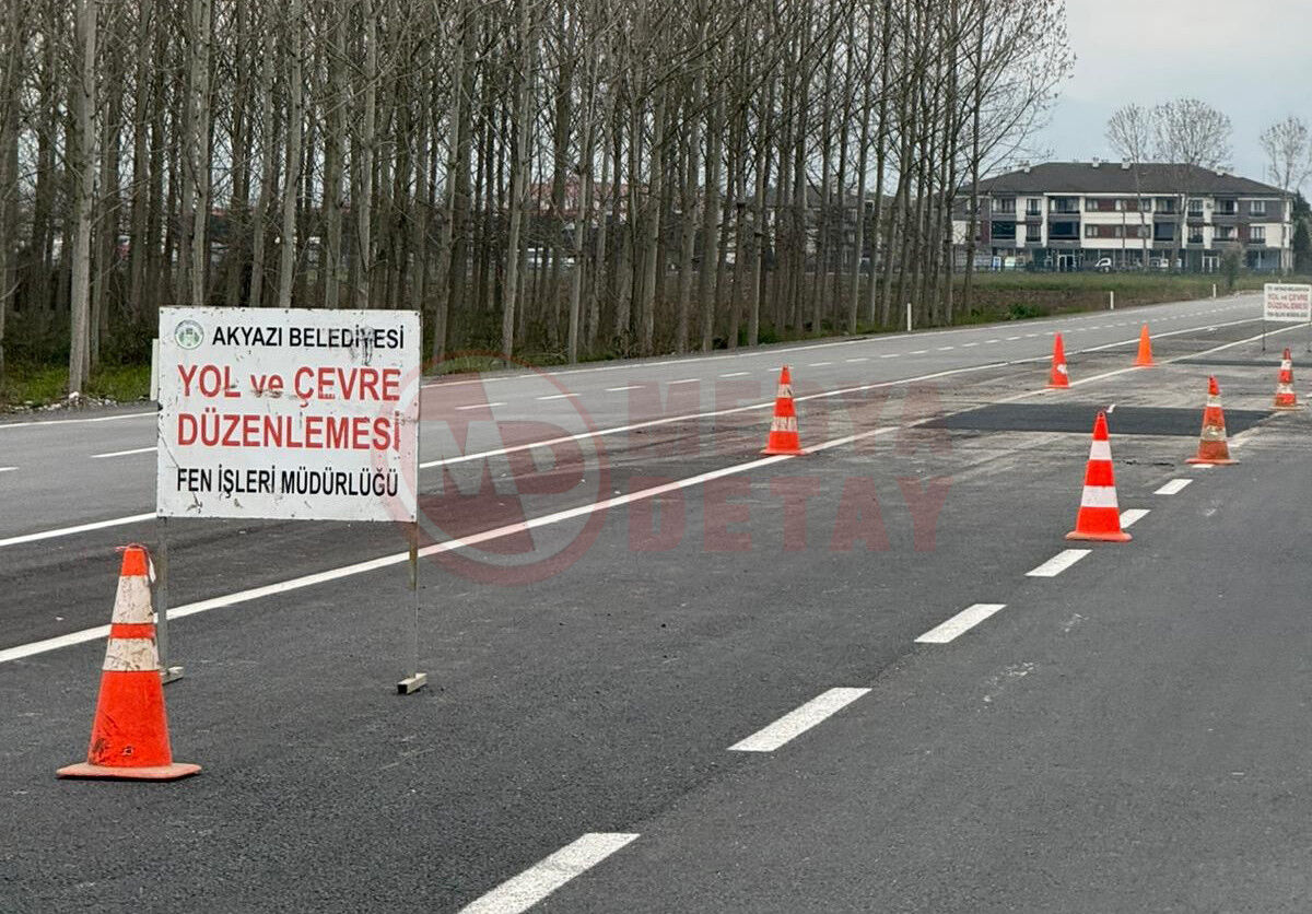 Akyazi Yeni Asfalt Yol Coktu1
