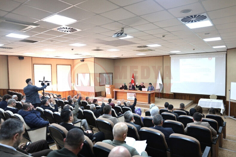 Erenler Meclis Toplantisi (2)