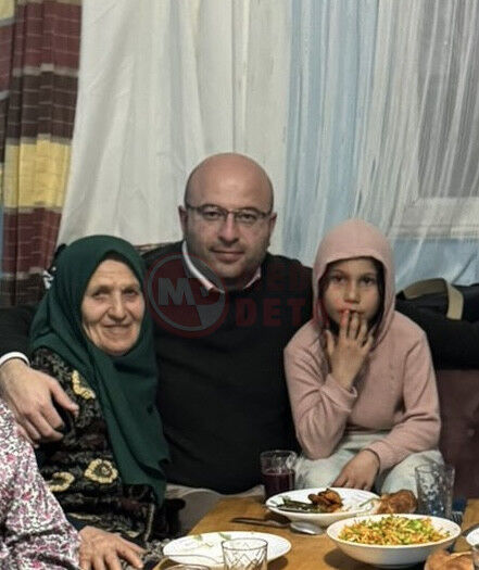 Ff063946 695C 4559 87F9 04A24Bc924E5