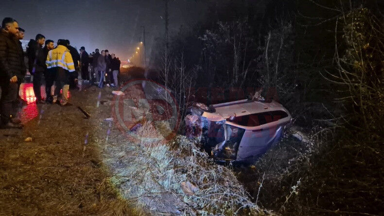 Otomobiller Kanala Uctu 6 Yarali (1)