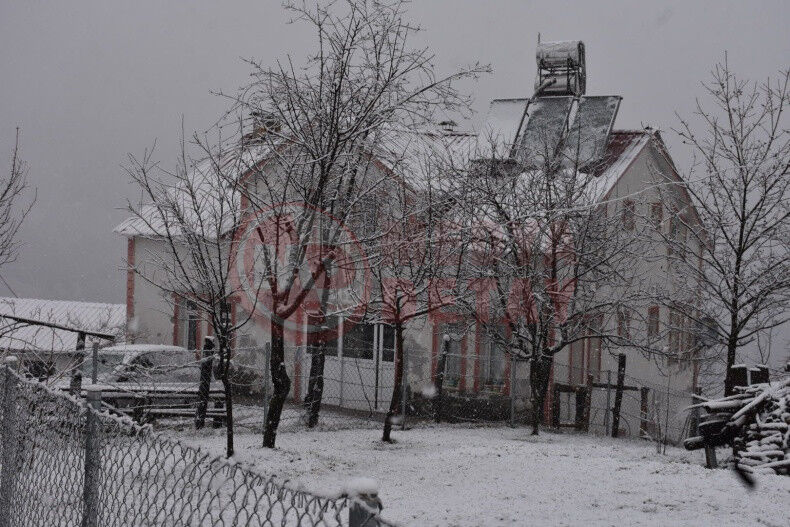 Ramazan Bayrami Yagmur Kar Yagisi (2)