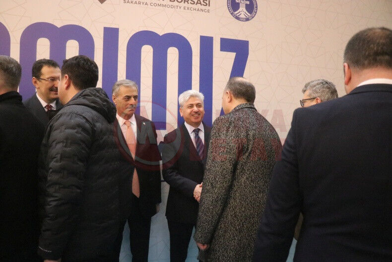 Sakarya Protokolü Ve Vatandas Bayramlasti (2)