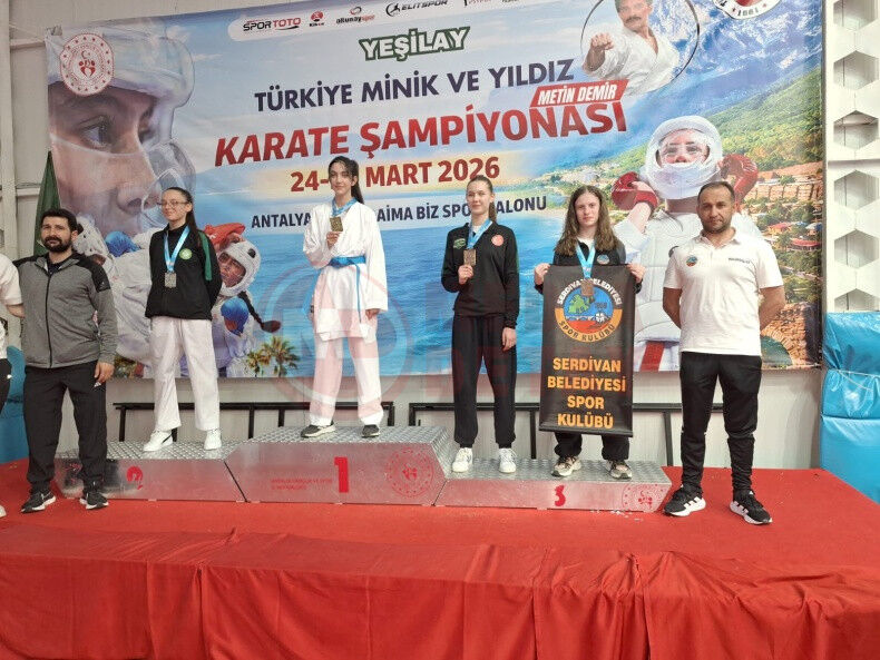 Serdivanli Sporcular Turkiye Ucuncusu