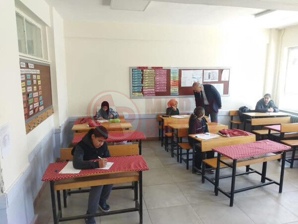 659691889 18075795953448432 1507308378931544327 N