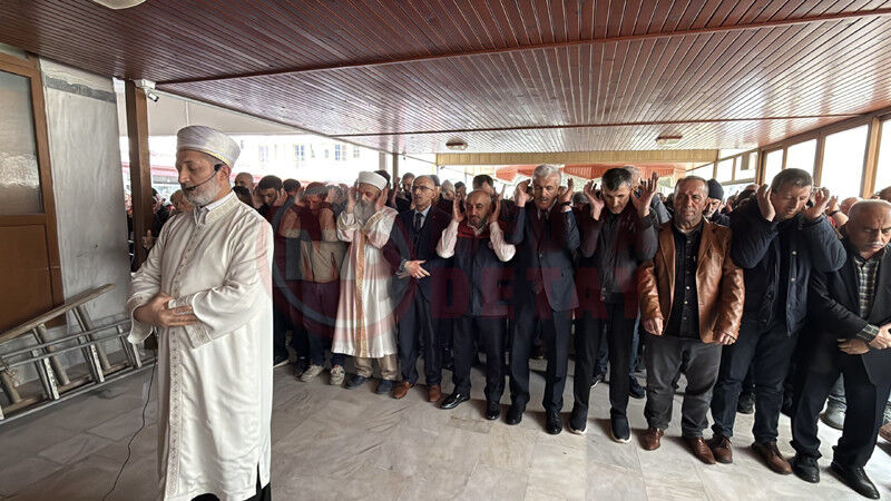 Giyabi Cenaze Namazi2