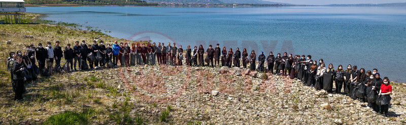 Gonullu Ogrencilerle Gol Temizligi7