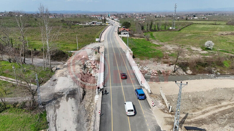 Karapurcek Mesudiye Koprusu Yenilendi