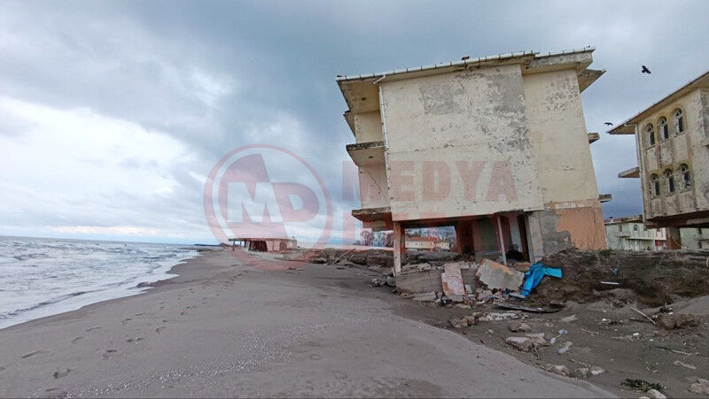 Karasuda Korkutan Manzara4