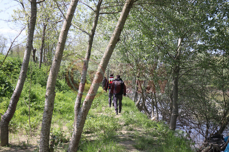 Sakarya Nehri Arama Calismasi Suruyor4