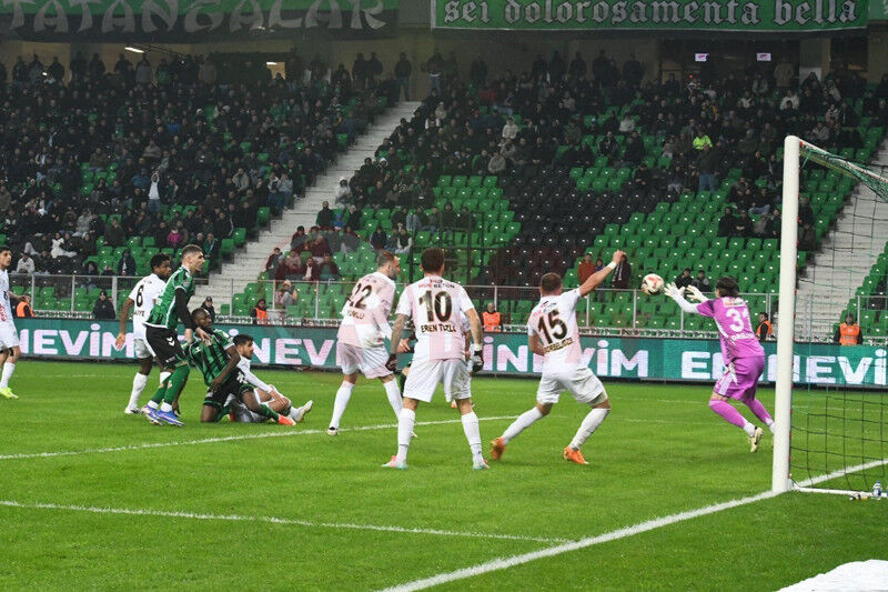 Sakaryaspor Seruveni3