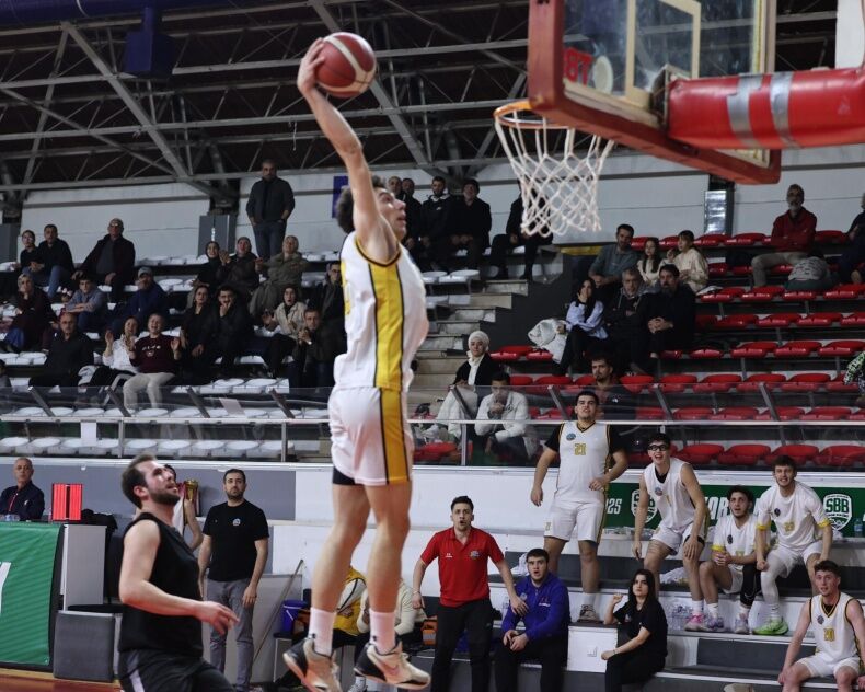 Serdivan Belediyesi Basketbol Takimi (4)