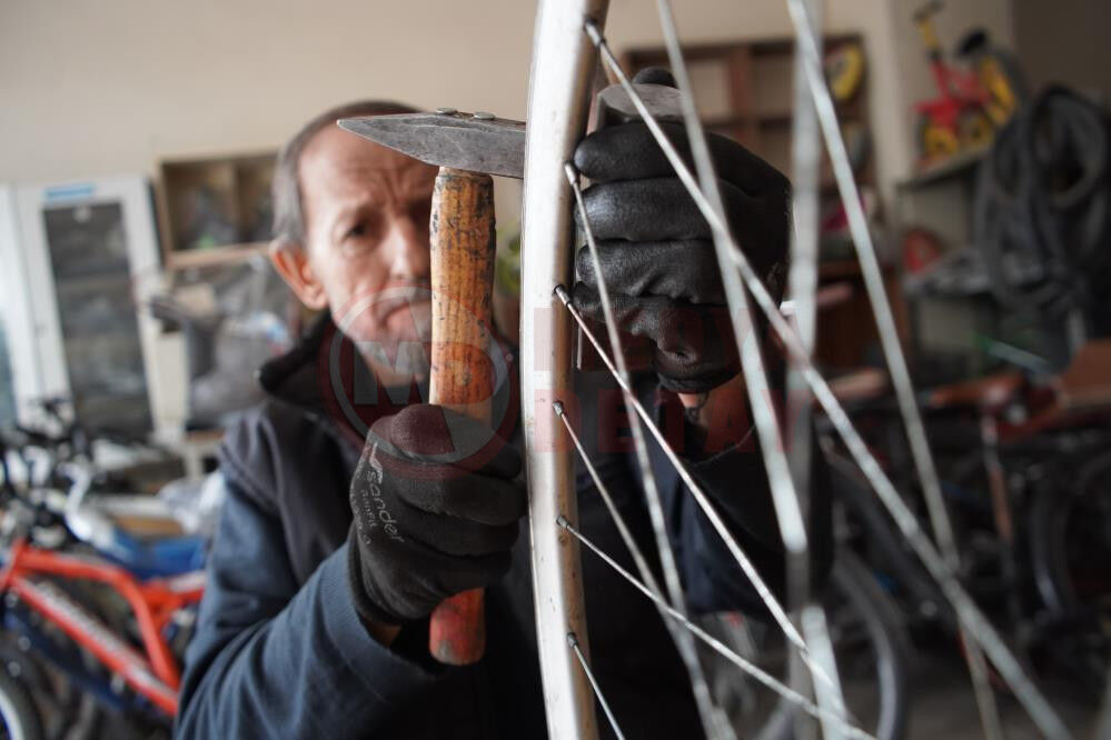 A W696455 01