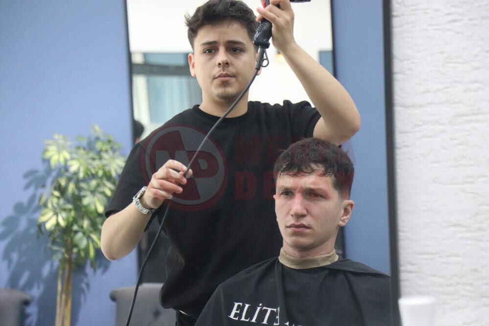 A W712756 04
