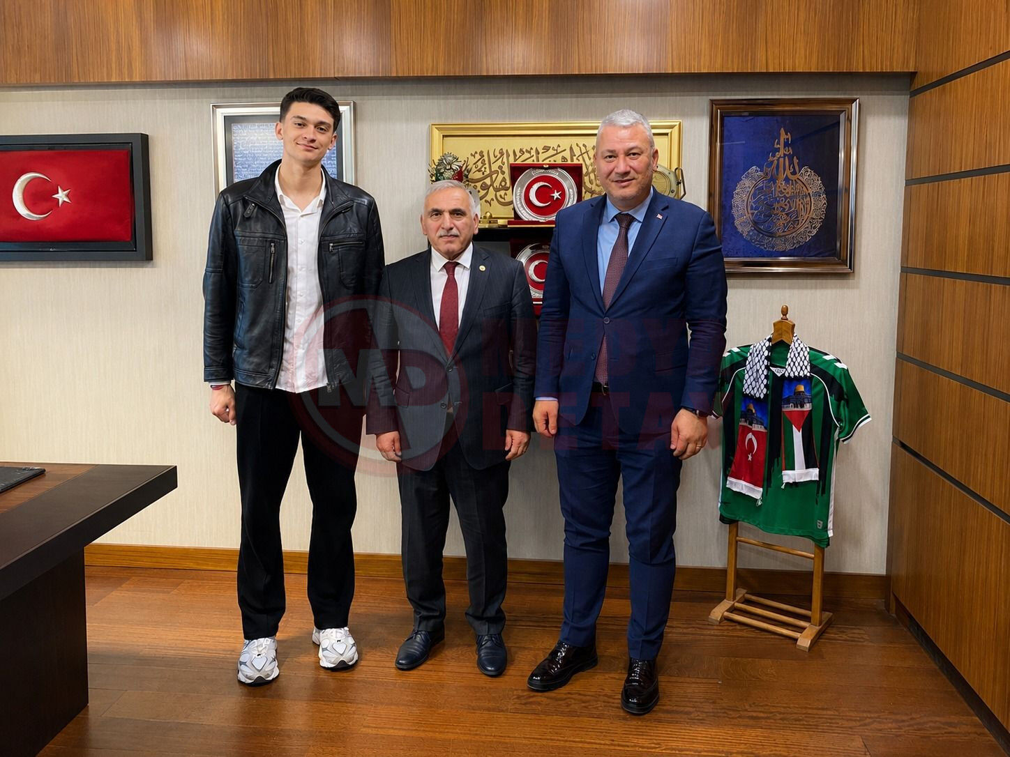 Çeli̇k (4)-1