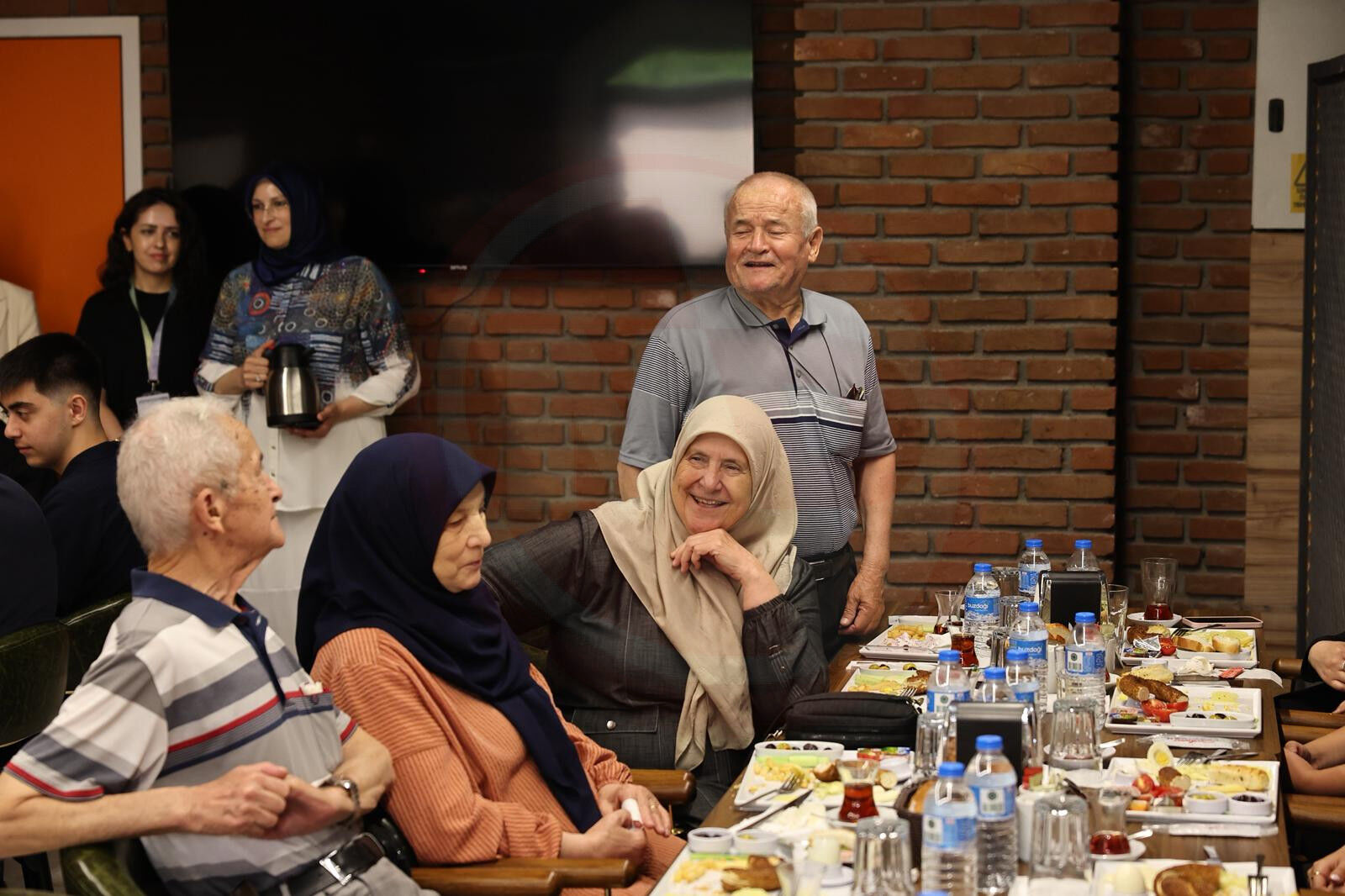 Ai̇le (7)