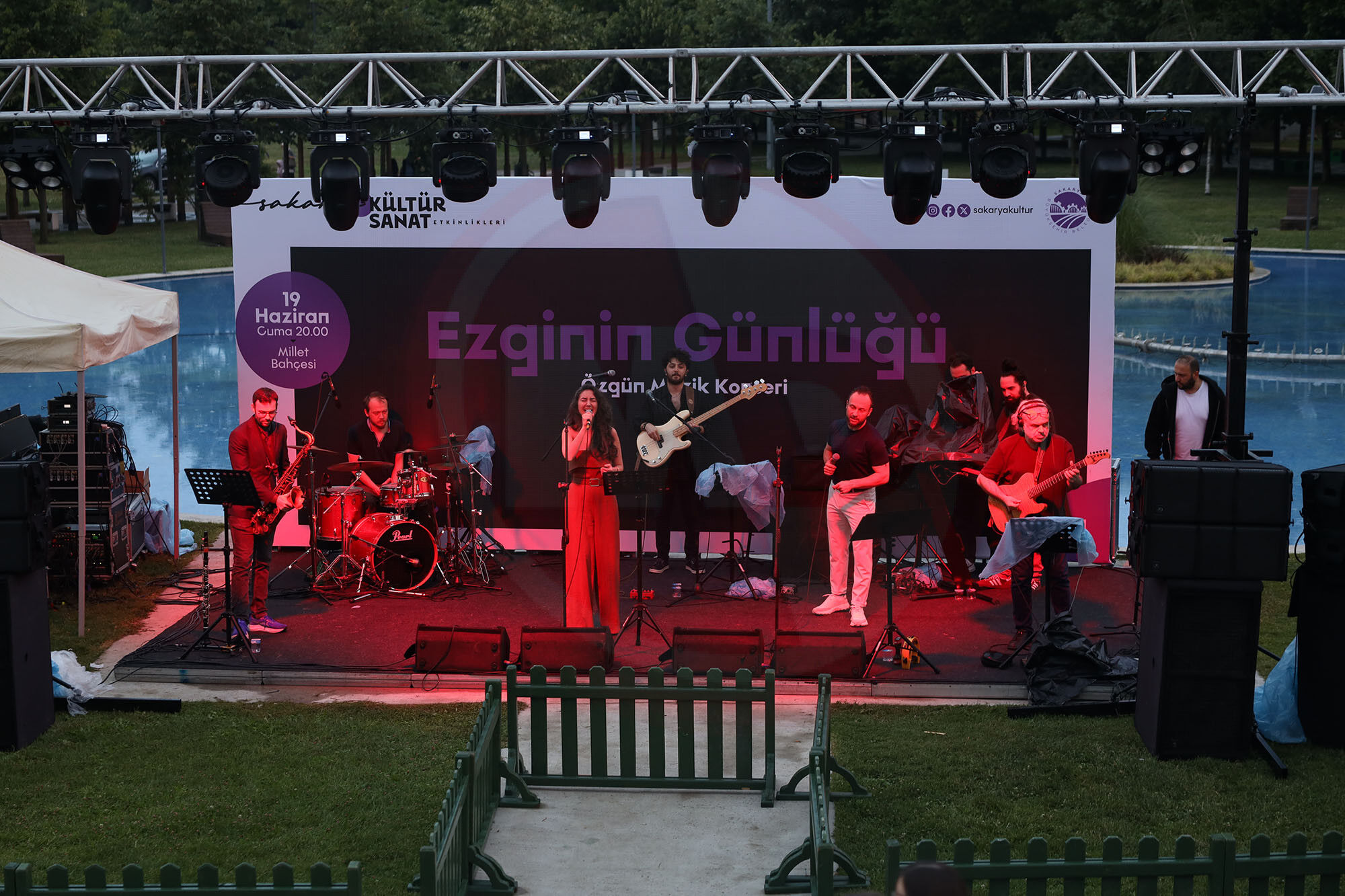 Ezgi̇ (6)