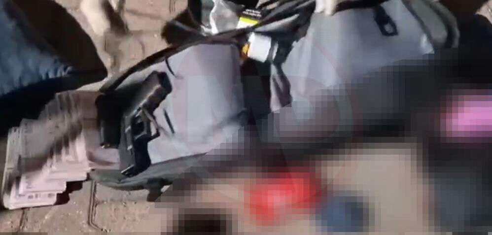 A W745929 02