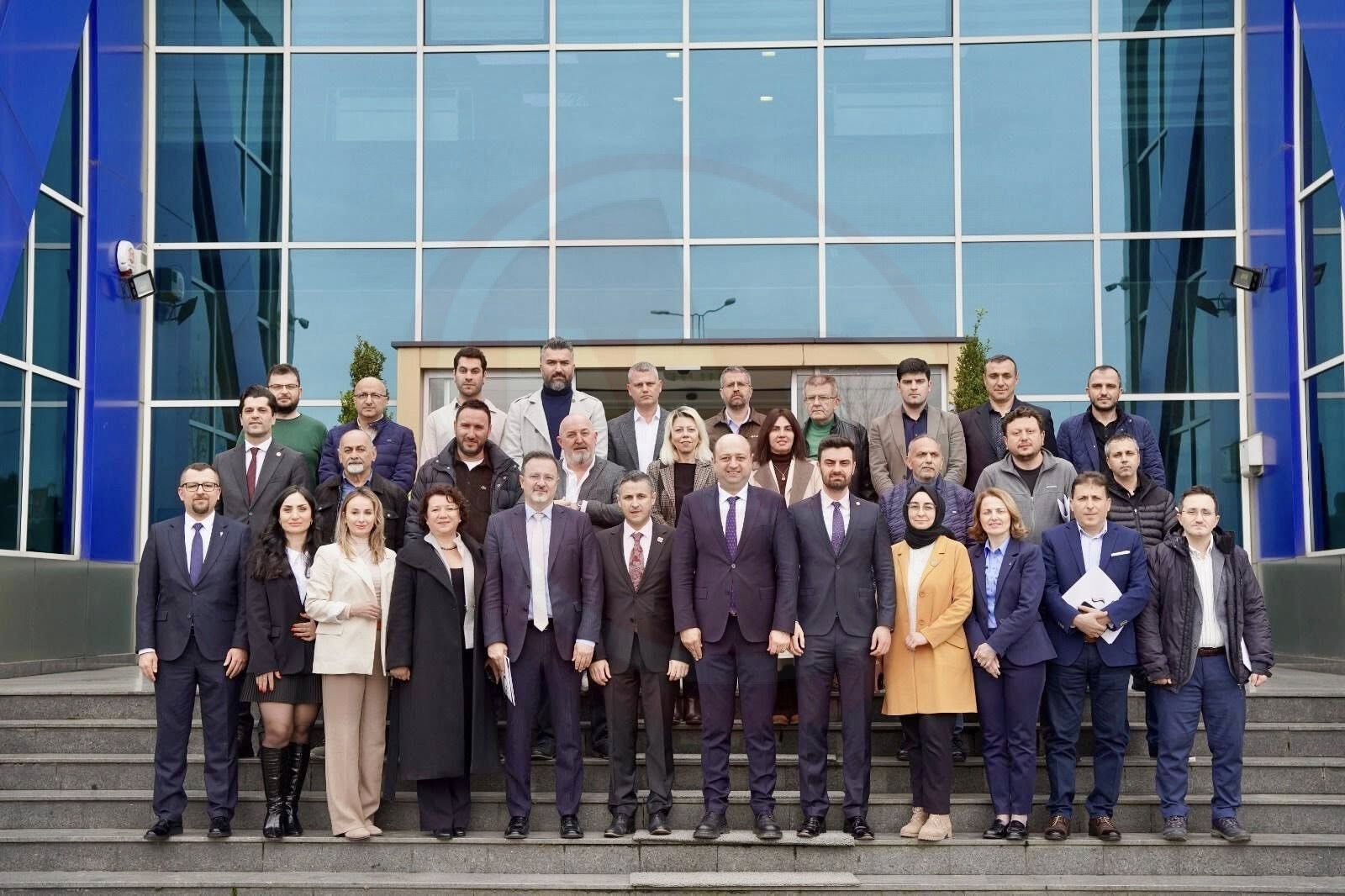 Akademi̇ (1)-8